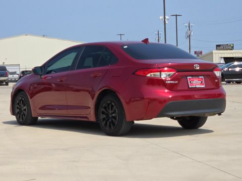 Certified 2024 Toyota Corolla LE FWD image 3
