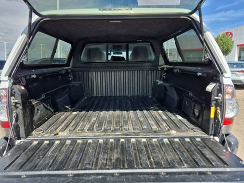 Used 2014 Toyota Tacoma 4x4 Double Cab w/ TRD Off-Road Package image 21