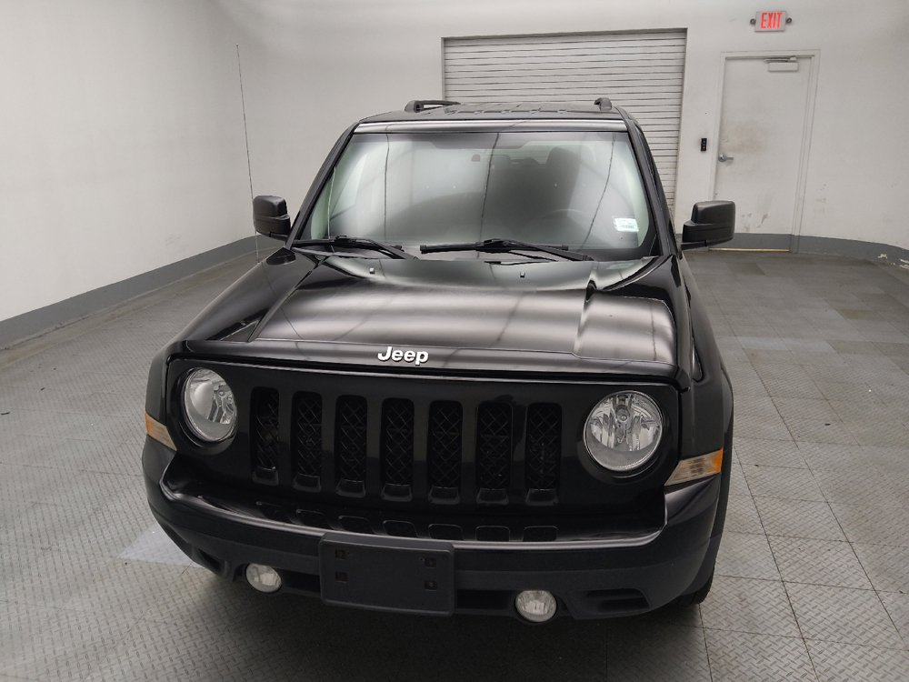 Used 2016 Jeep Patriot Latitude AWD/4WD image 15