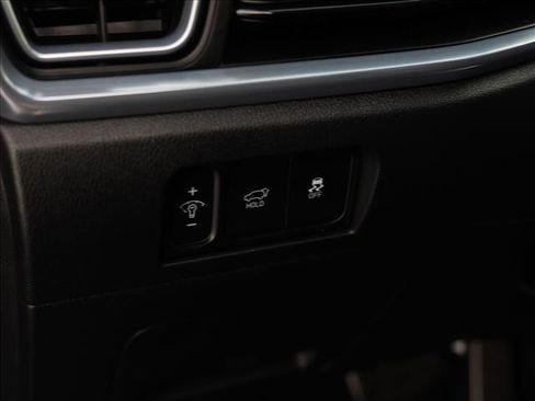 Used 2025 Kia Sorento SX image 9