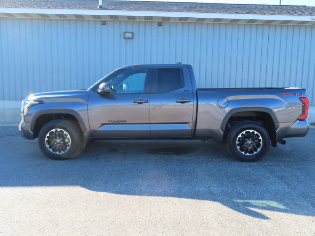 Used 2025 Toyota Tundra SR5 AWD/4WD image 9