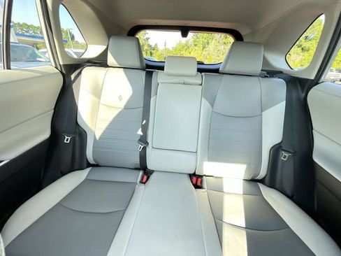 Used 2022 Toyota RAV4 XLE Premium FWD image 16