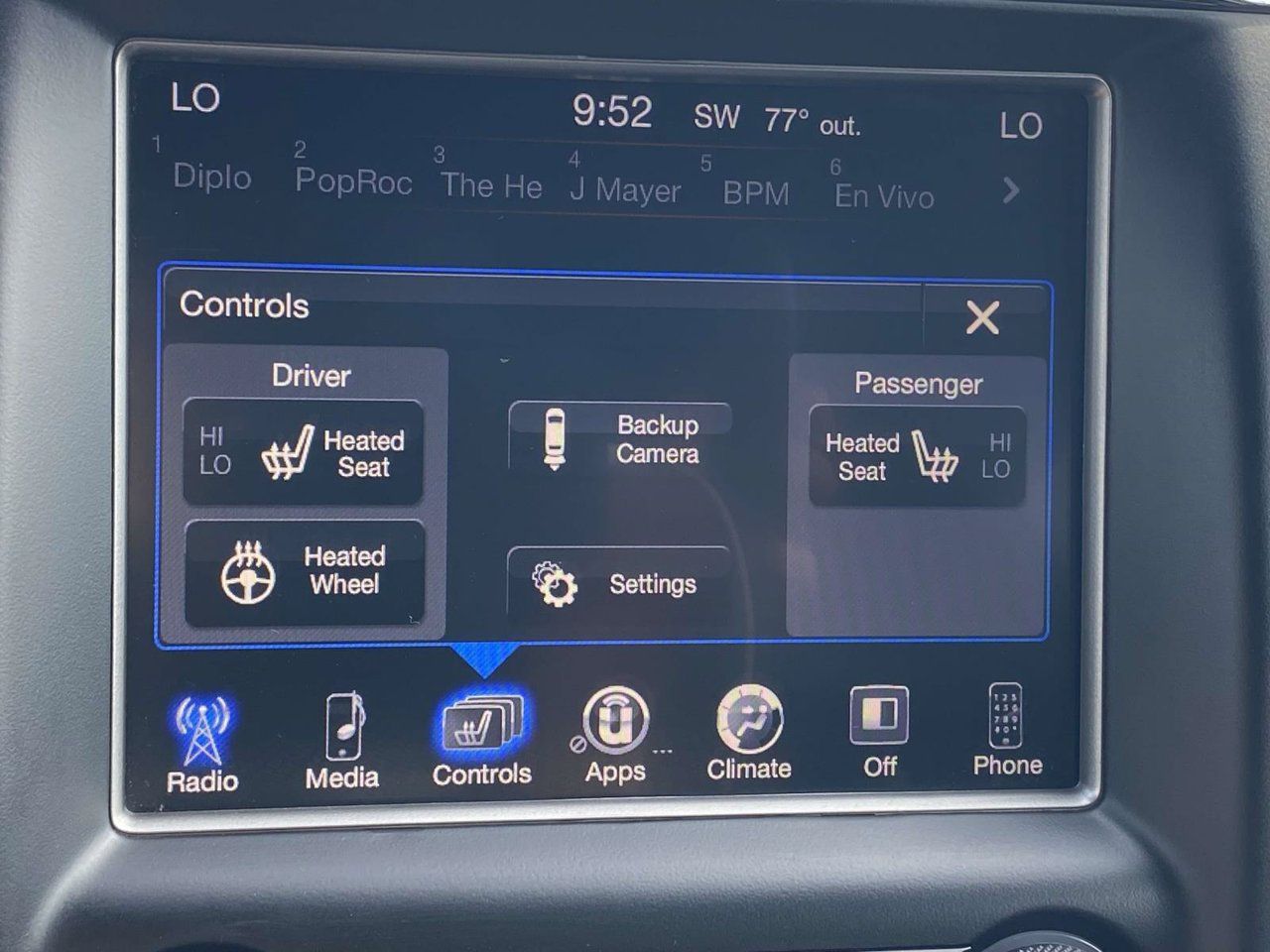 Used 2017 Jeep Grand Cherokee Altitude AWD/4WD image 37