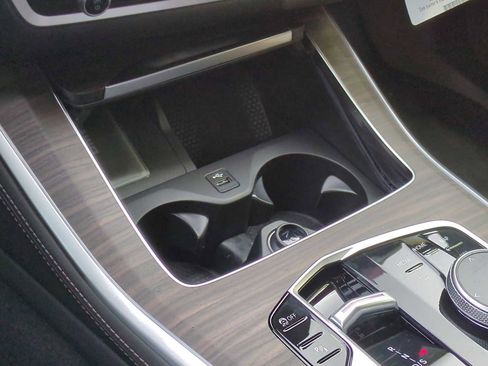 Used 2026 BMW X5 xDrive40i w/ M Sport Package image 34