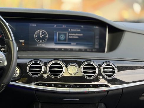 Used 2020 Mercedes-Benz S 560 Sedan image 46