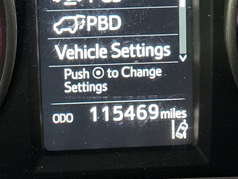 Used 2017 Toyota RAV4 XLE image 16