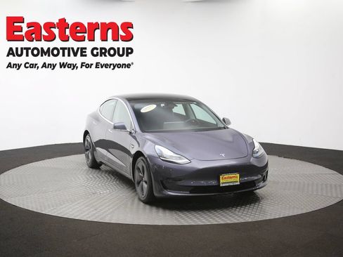 Used 2020 Tesla Model 3 Standard Range Plus RWD image 45
