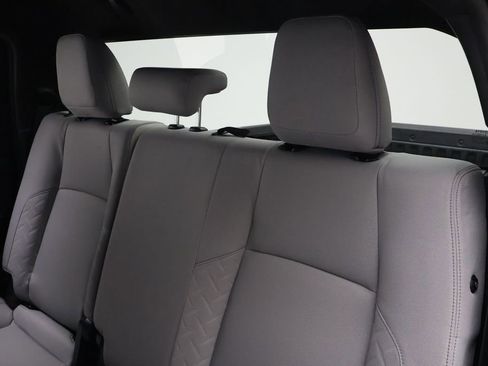 Certified 2024 Toyota Tacoma SR5 image 18