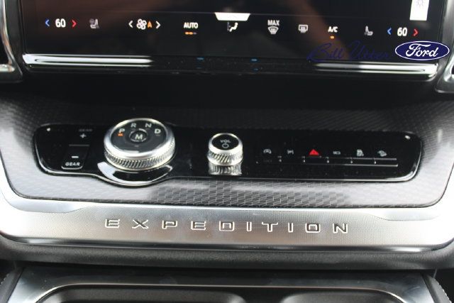New 2027 Ford Expedition Platinum w/ Stealth Appearance Package AWD/4WD image 15