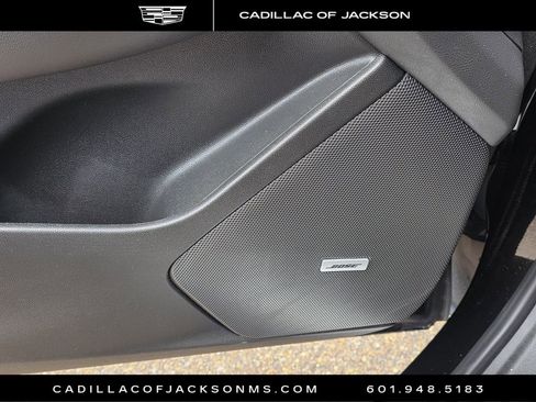 Certified 2025 Cadillac XT6 Luxury FWD image 23