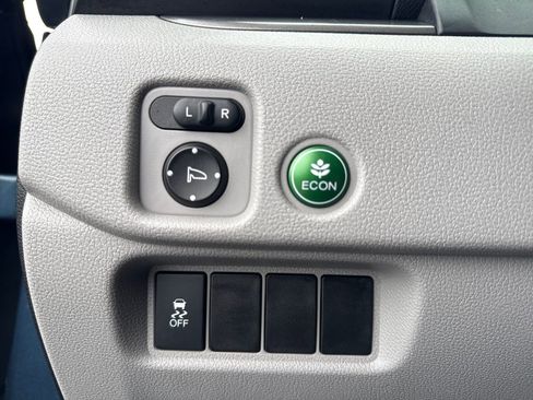 Used 2016 Honda Pilot LX image 17