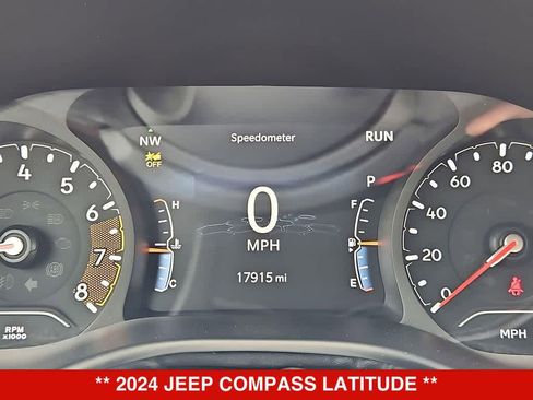 Used 2024 Jeep Compass Latitude AWD/4WD image 32
