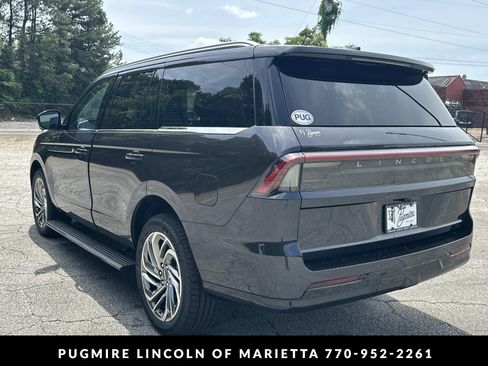 New 2026 Lincoln Navigator Reserve AWD/4WD image 5