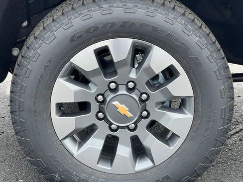 New 2026 Chevrolet Silverado 2500 LT w/ All Star Edition AWD/4WD image 6