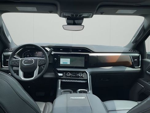 New 2025 GMC Sierra 2500 Denali w/ Denali Reserve Package image 22