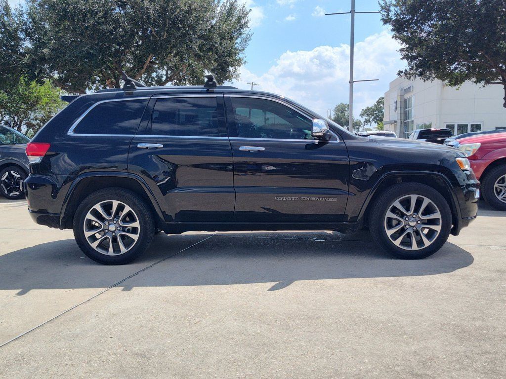Used 2017 Jeep Grand Cherokee Overland RWD image 13