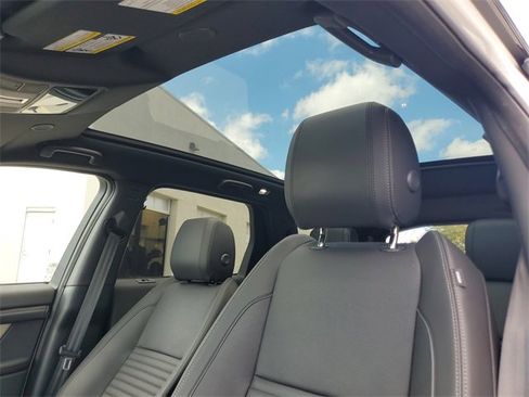 Certified 2025 Land Rover Discovery Sport Dynamic SE image 20