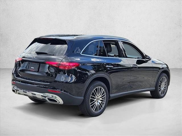 Used 2023 Mercedes-Benz GLC 300 image 5