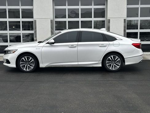 Used 2021 Honda Accord EX image 2