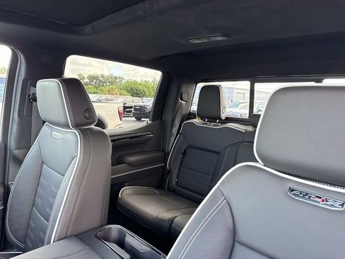 New 2026 GMC Sierra 1500 AT4X AWD/4WD image 17