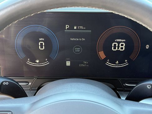 Used 2024 Hyundai Kona SEL FWD image 33