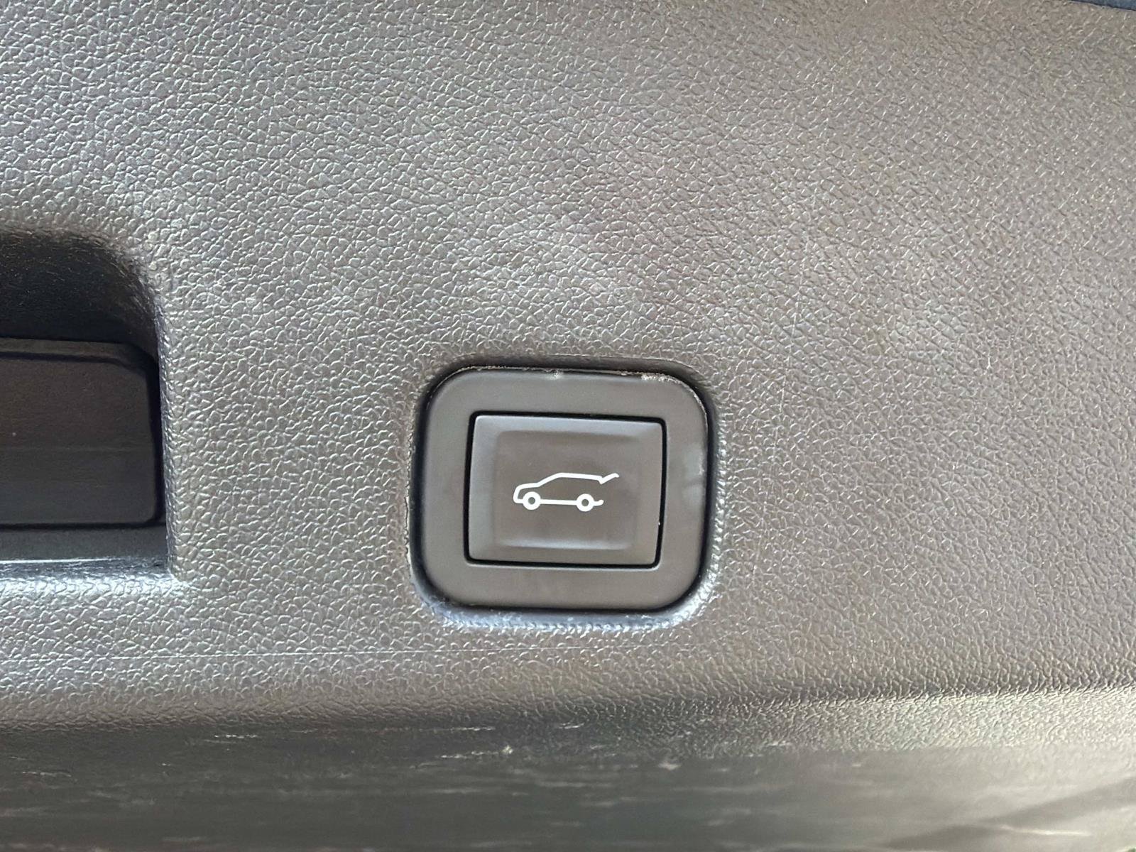 Certified 2024 Chevrolet Traverse LS AWD/4WD image 7