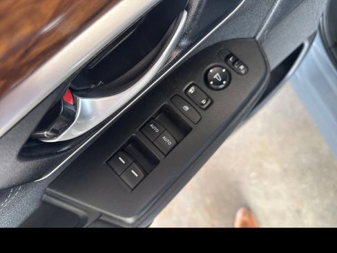 Used 2022 Honda CR-V EX image 11