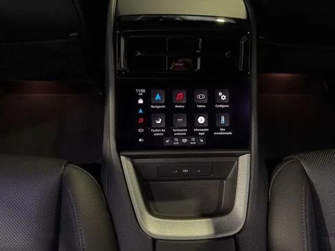 Used 2024 Porsche Panamera image 39