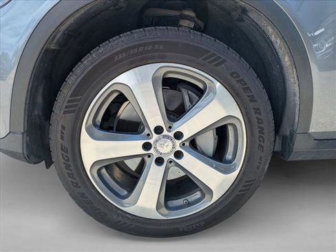 Used 2017 Mercedes-Benz GLC 300 4MATIC Coupe image 17