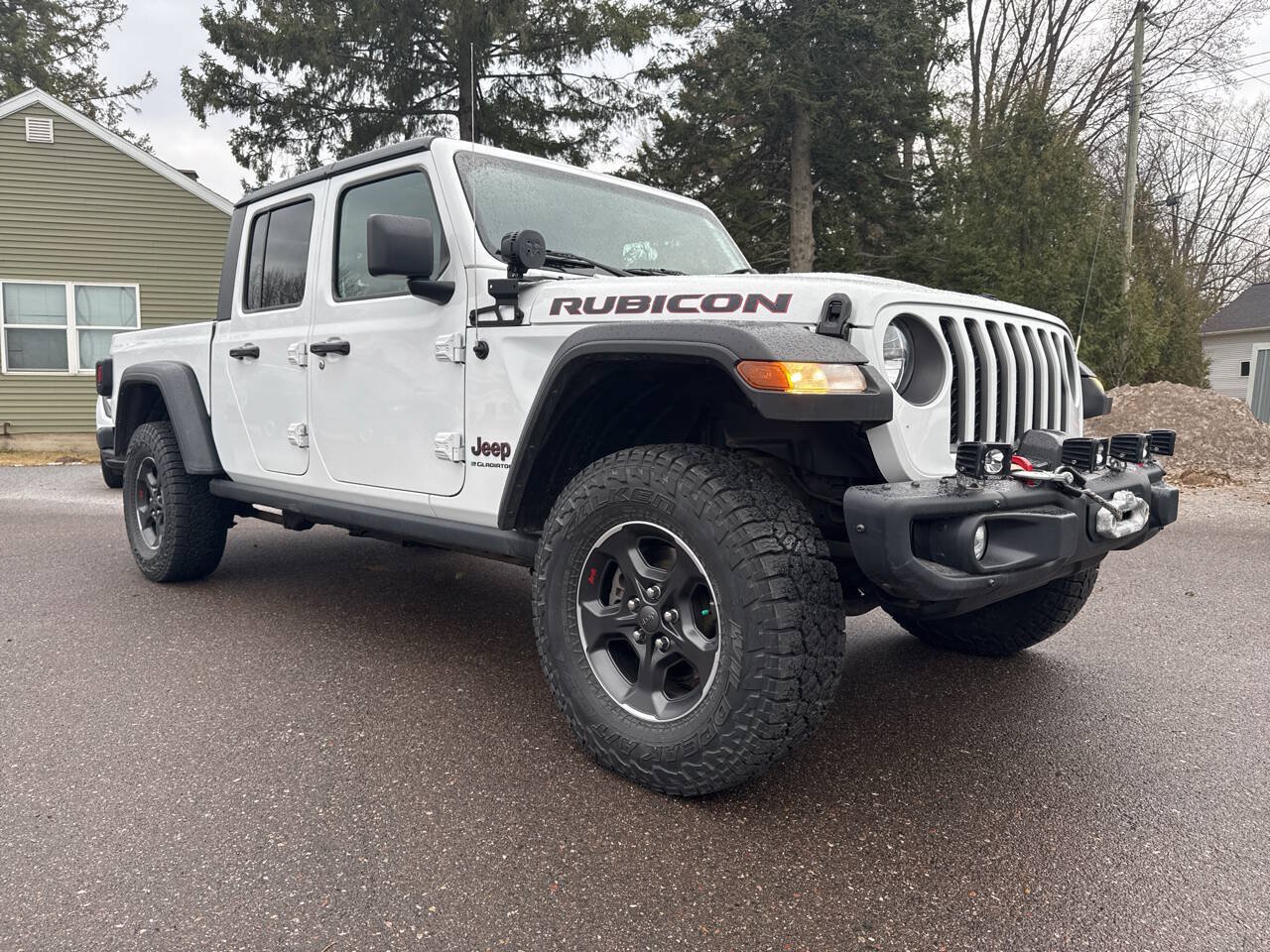 Used 2023 Jeep Gladiator Rubicon w/ Cold Weather Group AWD/4WD image 9