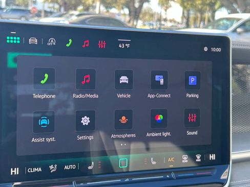 New 2026 Volkswagen Tiguan SE FWD image 15