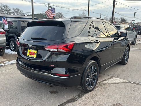 Used 2022 Chevrolet Equinox RS w/ RS Leather Package image 5