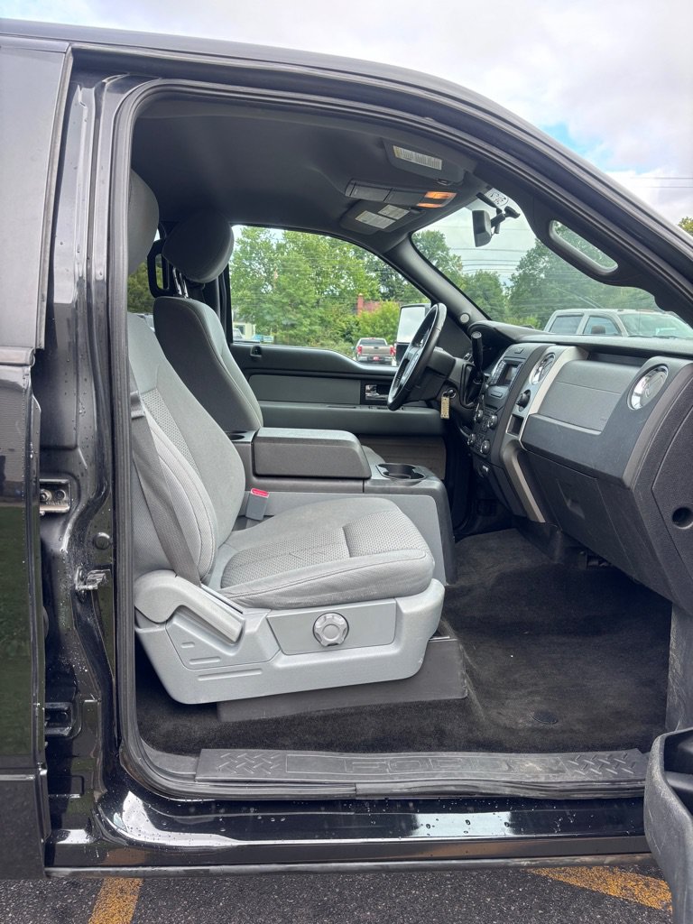 Used 2014 Ford F150 XLT w/ Equipment Group 302A Luxury AWD/4WD image 12