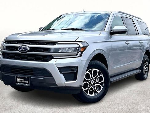 Used 2024 Ford Expedition Max XLT image 17