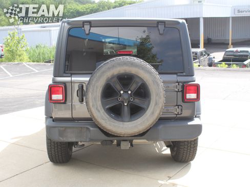Used 2021 Jeep Wrangler Unlimited Sport AWD/4WD image 5