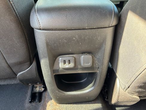 Used 2019 Chevrolet Colorado LT w/ LT Convenience Package AWD/4WD image 13