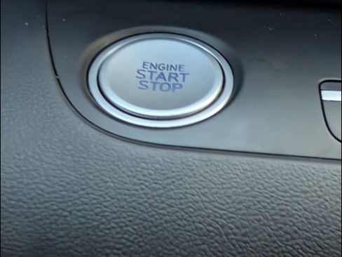 Used 2025 Hyundai Elantra SEL FWD image 14