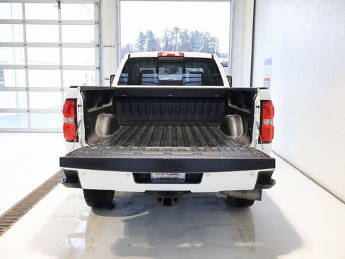Used 2016 GMC Sierra 3500 Denali w/ Duramax Plus Package image 30