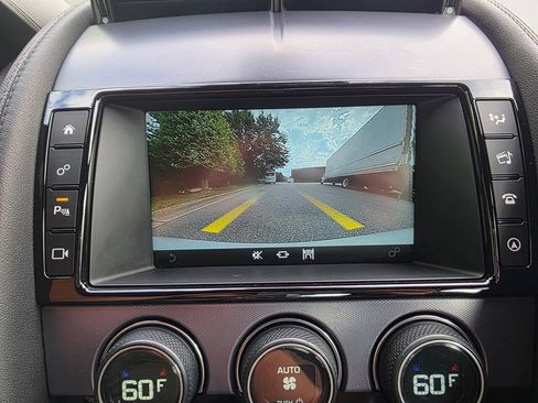Used 2018 Jaguar F-TYPE Coupe RWD image 24