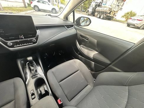 Used 2023 Toyota Corolla LE FWD image 11