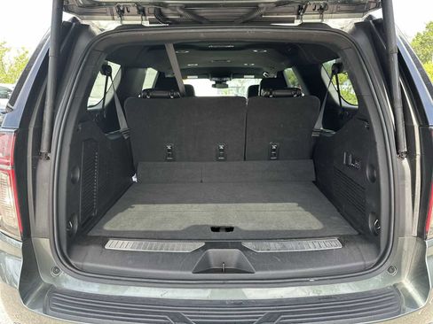 Certified 2023 Chevrolet Suburban Premier RWD image 25