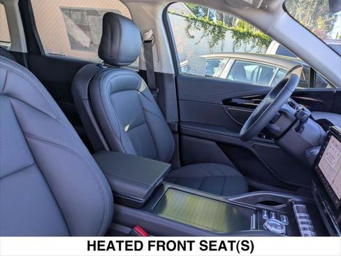 New 2026 Lincoln Nautilus Premier image 13