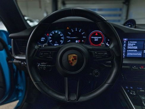 Used 2020 Porsche 911 Carrera S image 6