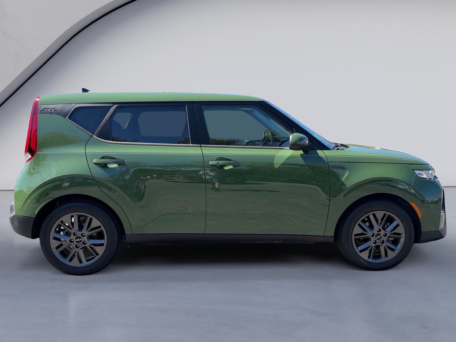 Used 2022 Kia Soul EX FWD image 6