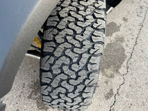 New 2025 Ford Bronco Badlands image 24