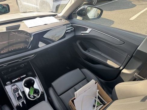 Used 2026 Audi A6 Premium Plus w/ Premium Plus Package image 14