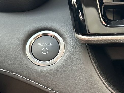 New 2026 Toyota Highlander Platinum image 22