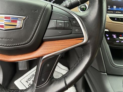 Used 2019 Cadillac XT5 Platinum image 25