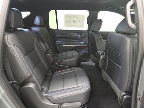 New 2026 Chevrolet Traverse LT w/ Midnight/Sport Edition image 24