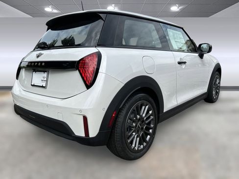 Certified 2025 MINI Cooper 2-Door Hardtop image 7